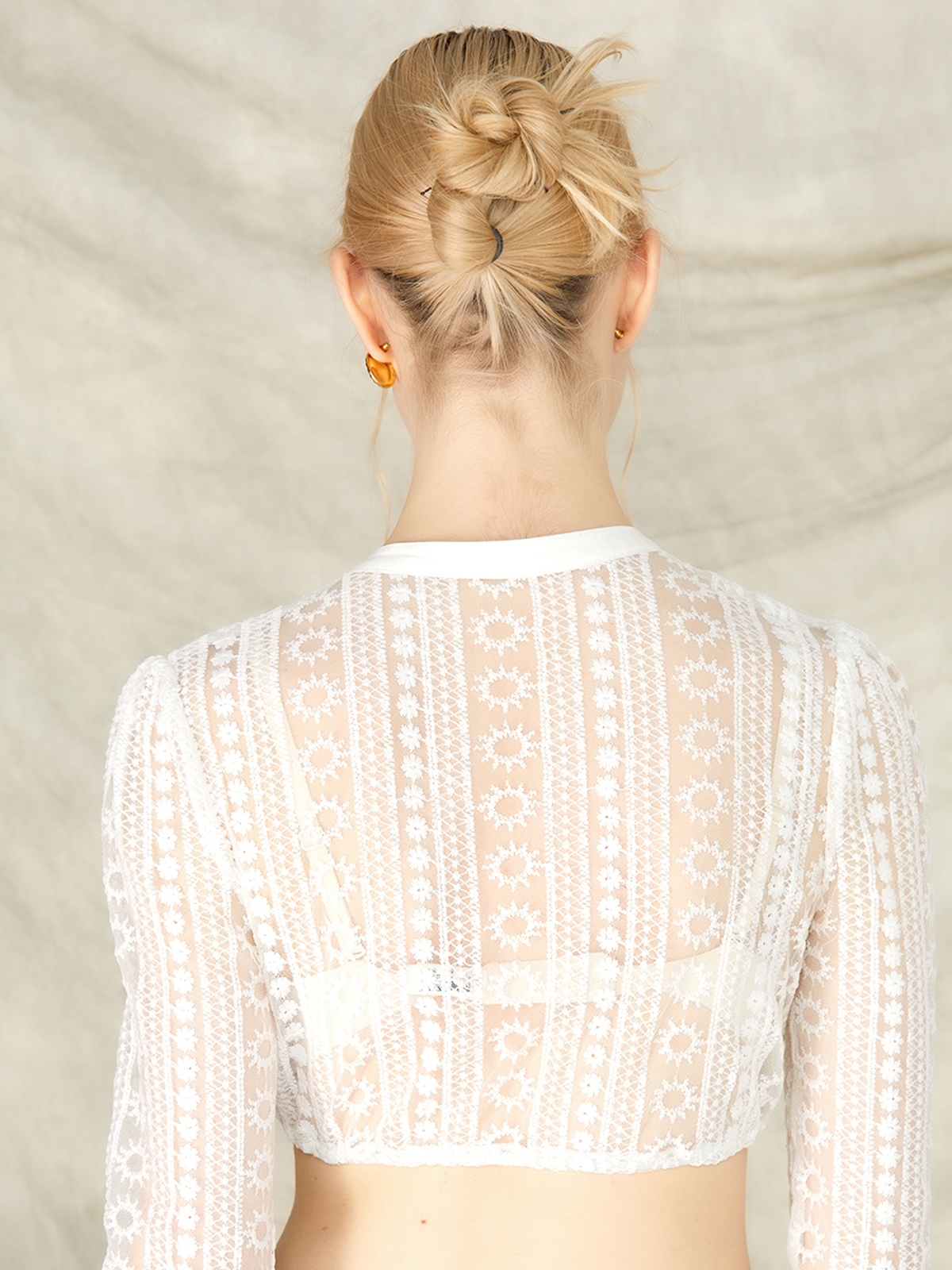 Elegante Langarm Dirndlbluse in Weiß