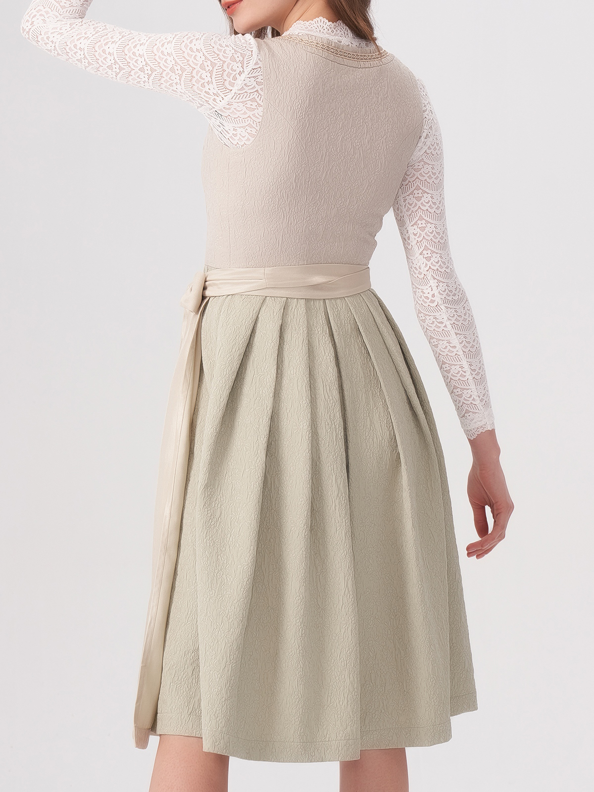 Ehreer Dirndl in Beige