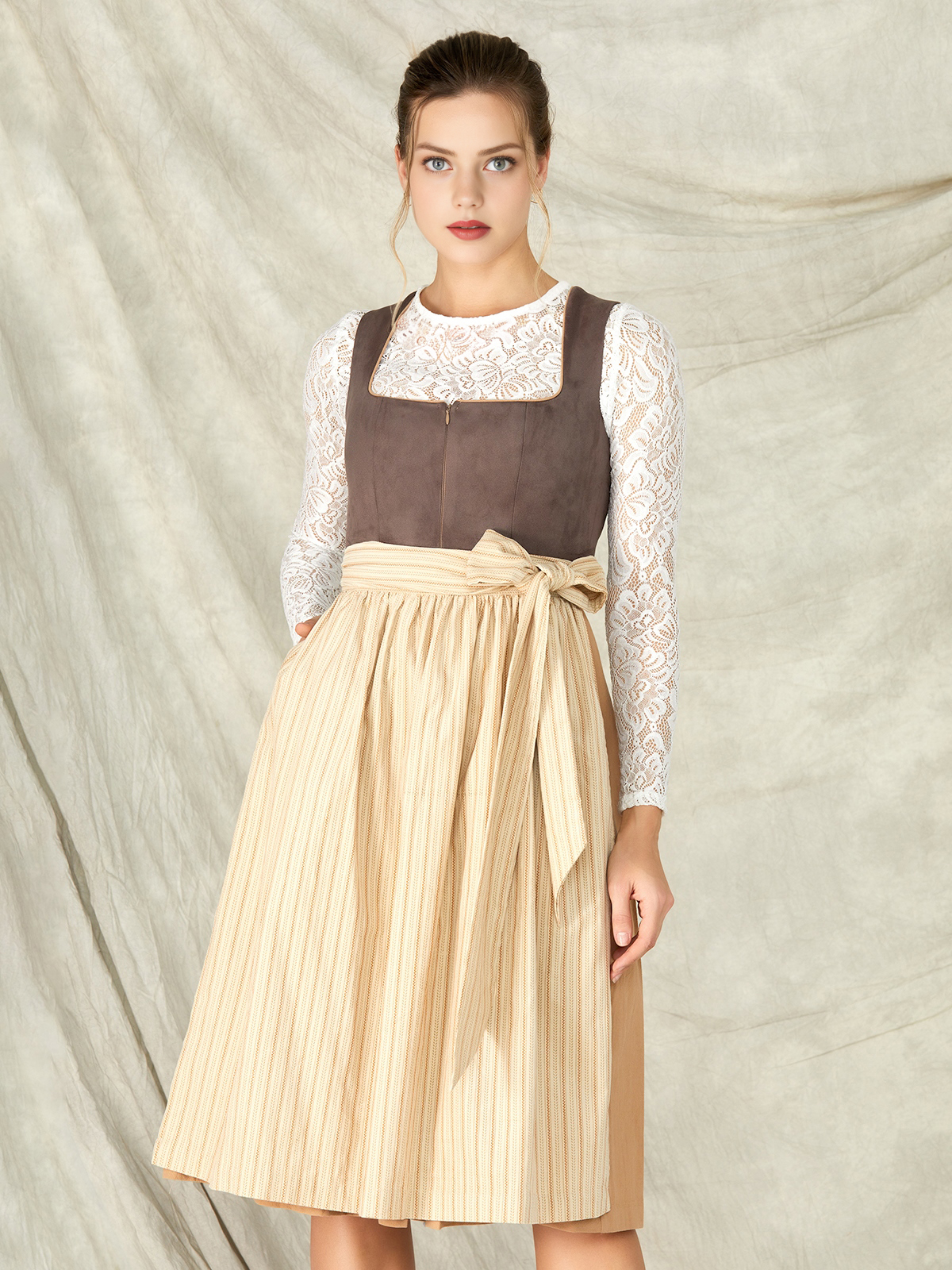 Dirndl Lang Rot in Braun