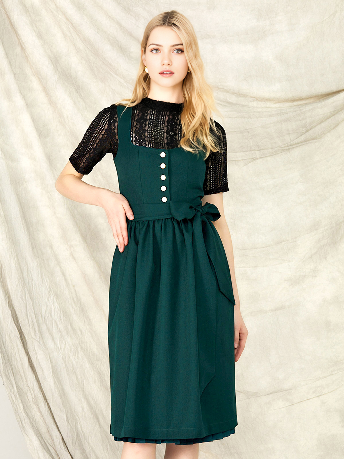 Dirndl Bluse Kurzarm in Grün