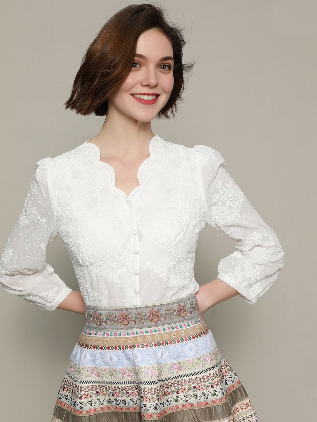 Dirndl Bluse in Weiß