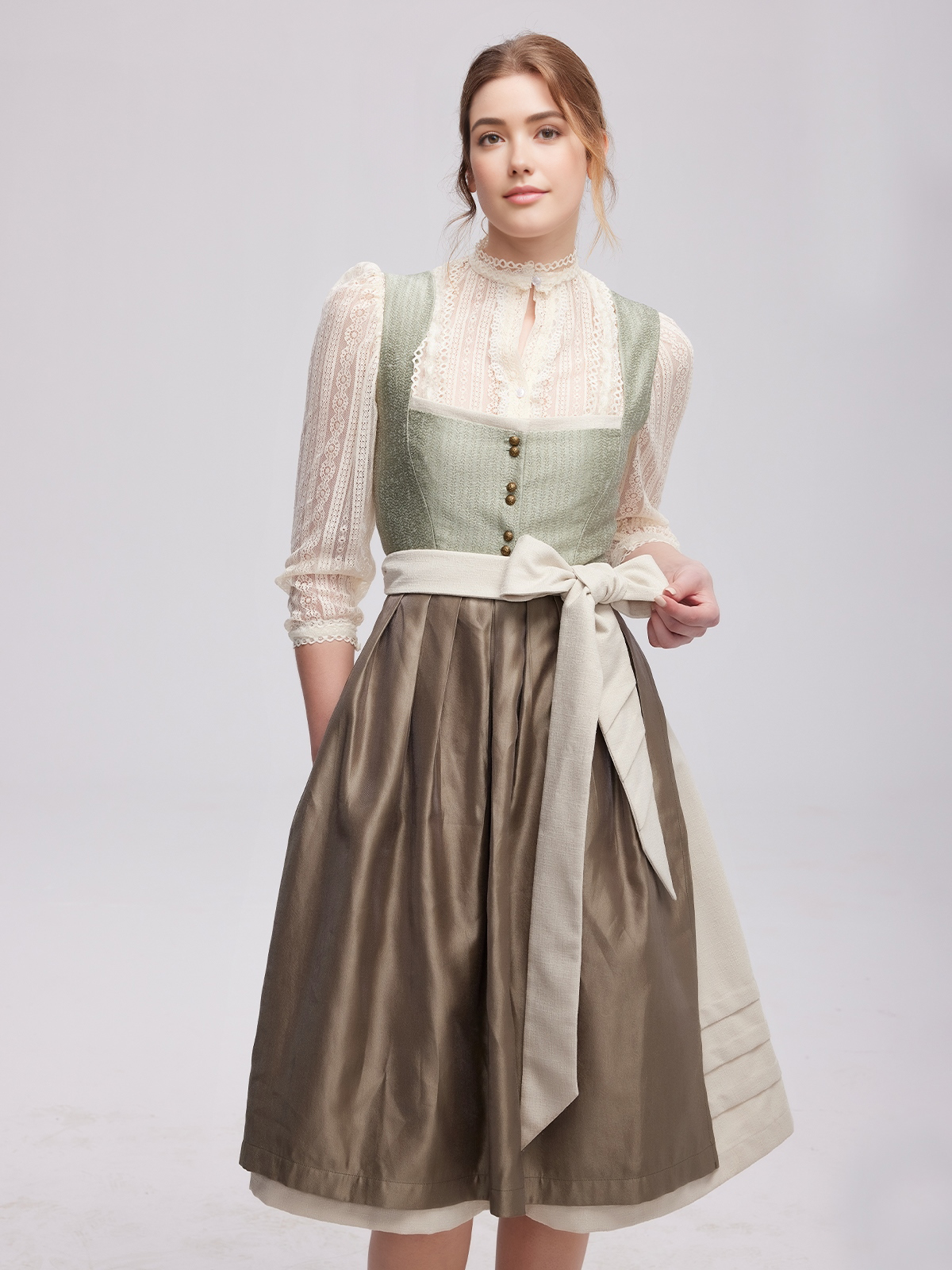 Dirndl in Grün – ein Blickfang für jeden Anlass