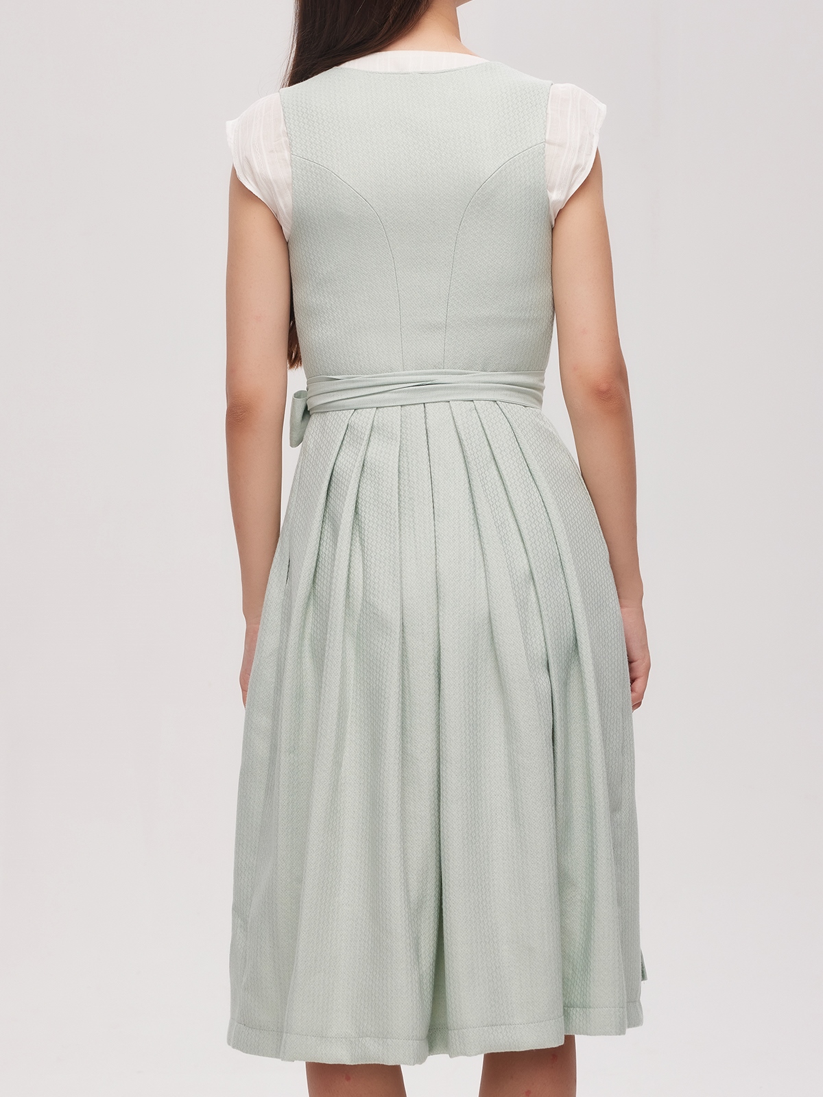 Modernes grünes Dirndl von Ja Mei