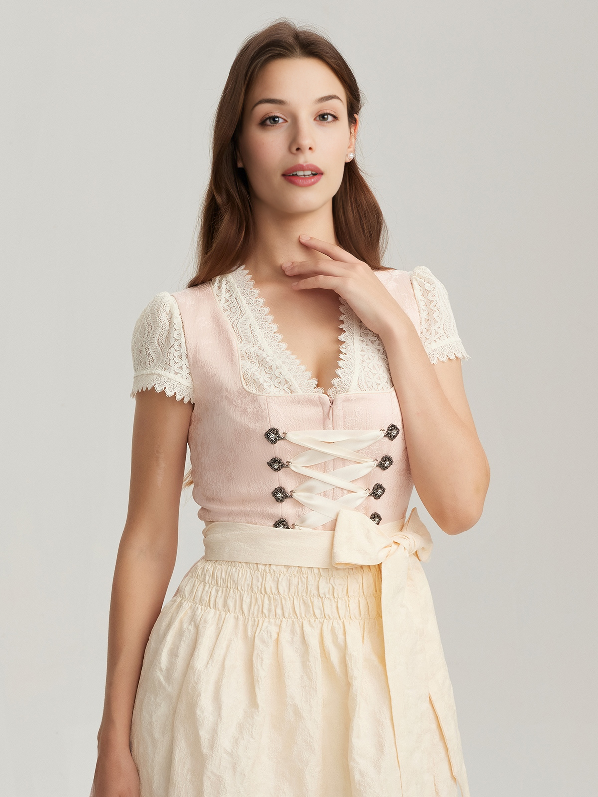 Dirndl Midi Rot in eleganter Ausführung