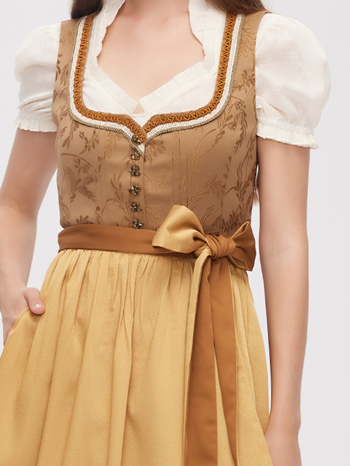 Elegantes gelbes Midi-Dirndl