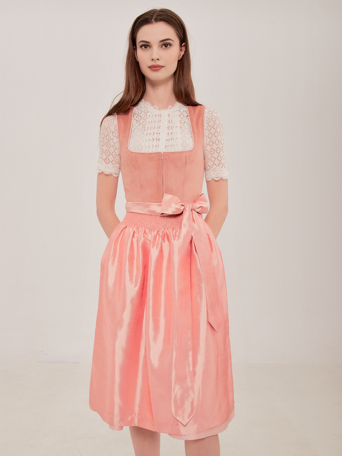 Dirndl mit Reißverschluss