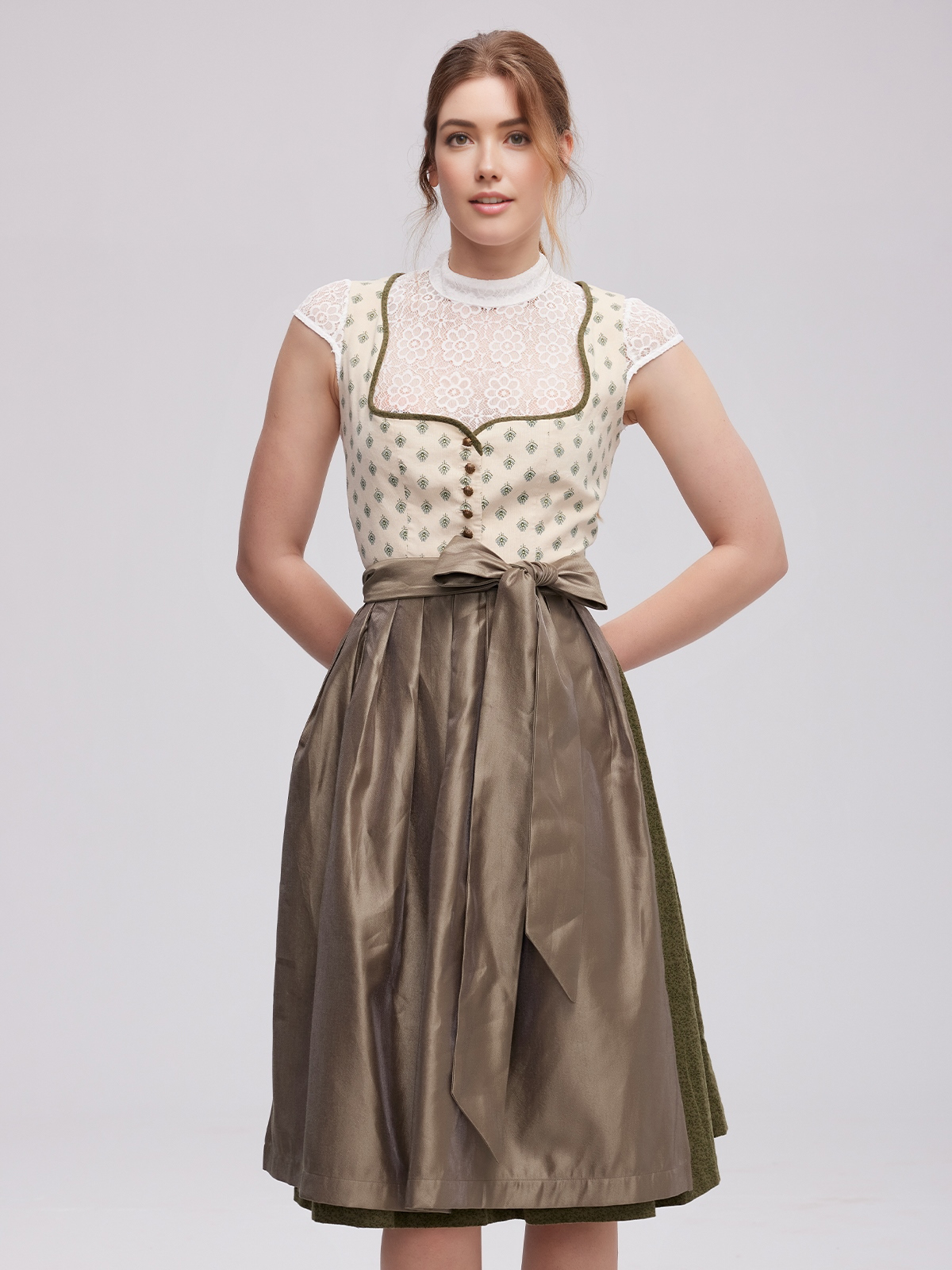 Dirndl in Gelb – perfekt für sommerliche Anlässe