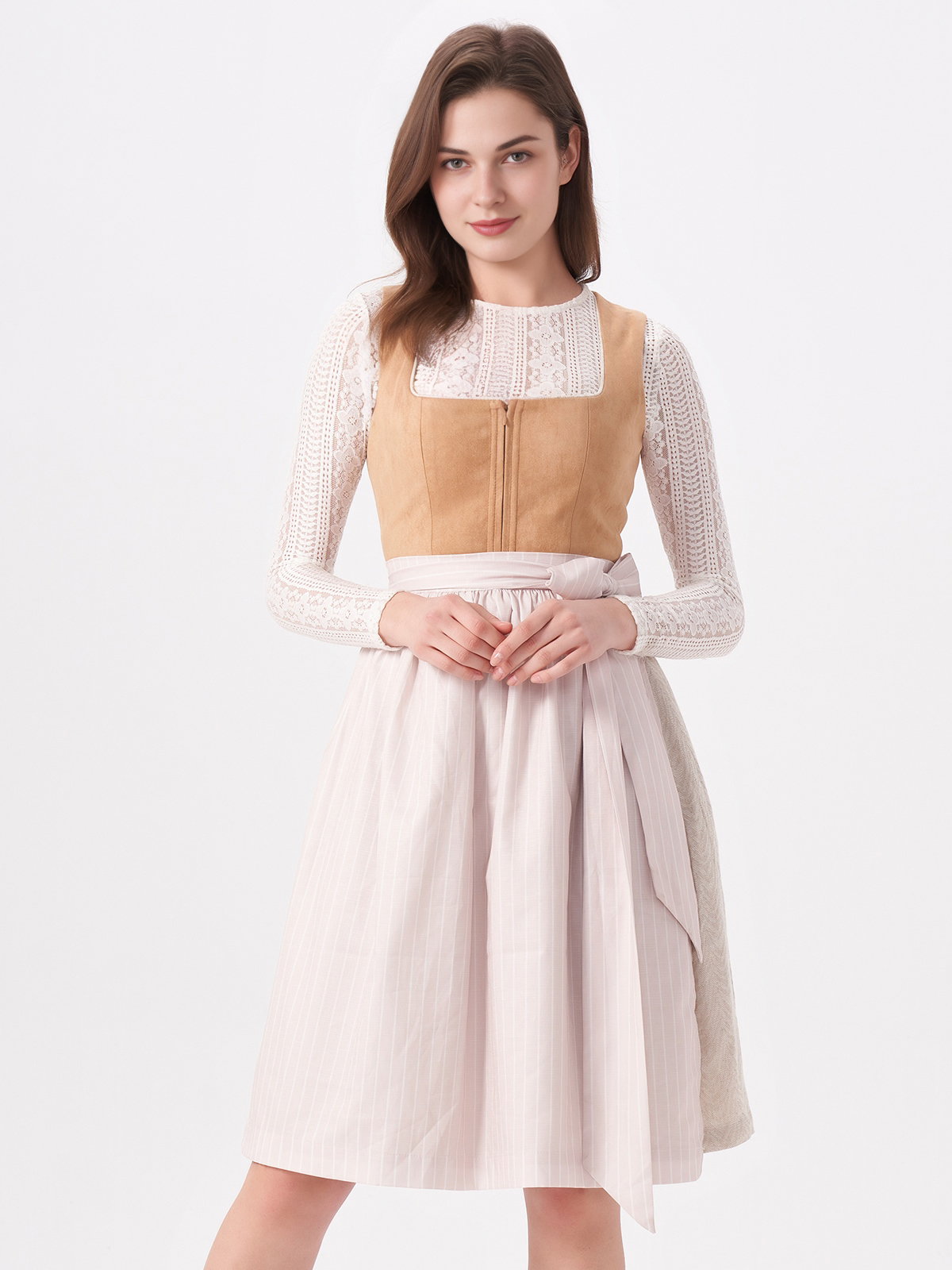 Ein elegantes braunes Dirndl mit monochromer Optik