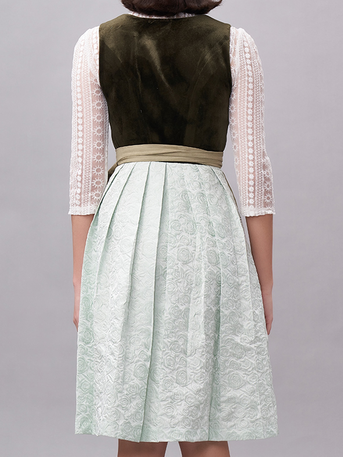 Moderne Dirndl-Bluse in Grün