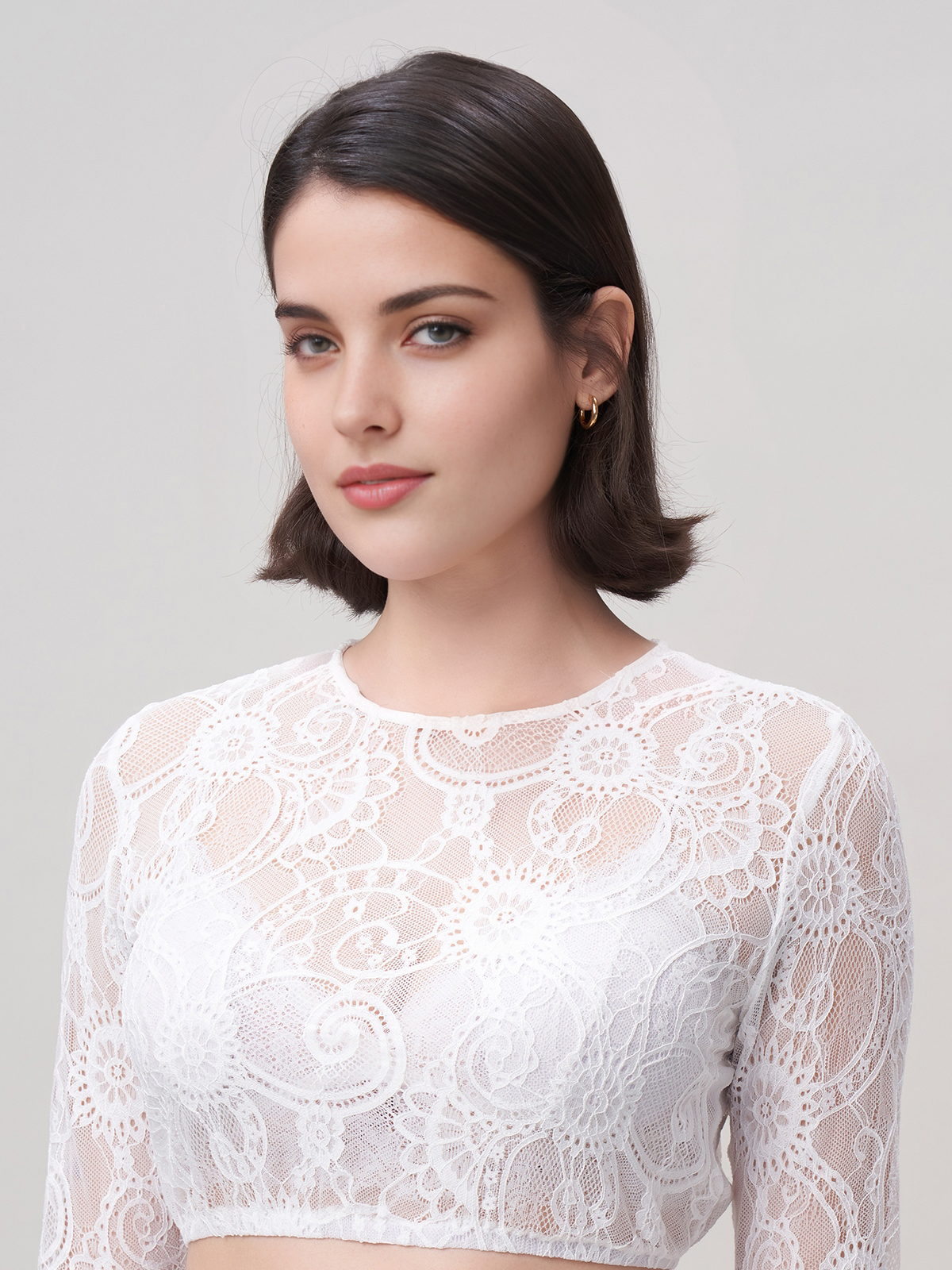 Dirndl in Rot mit weißer Bluse